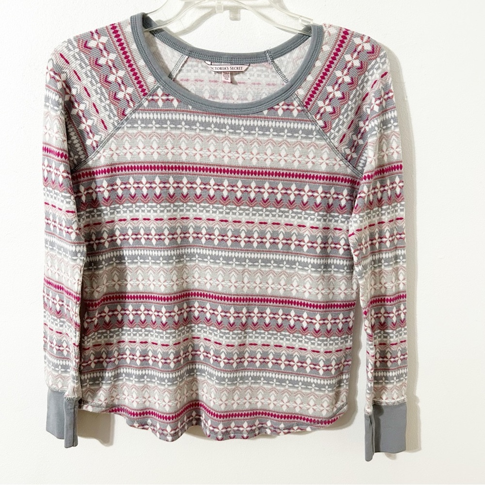 Victoria’s Secret Striped Patterned Rounded Collar Long Sleeve Pajama Top 🩶🩷🤍
